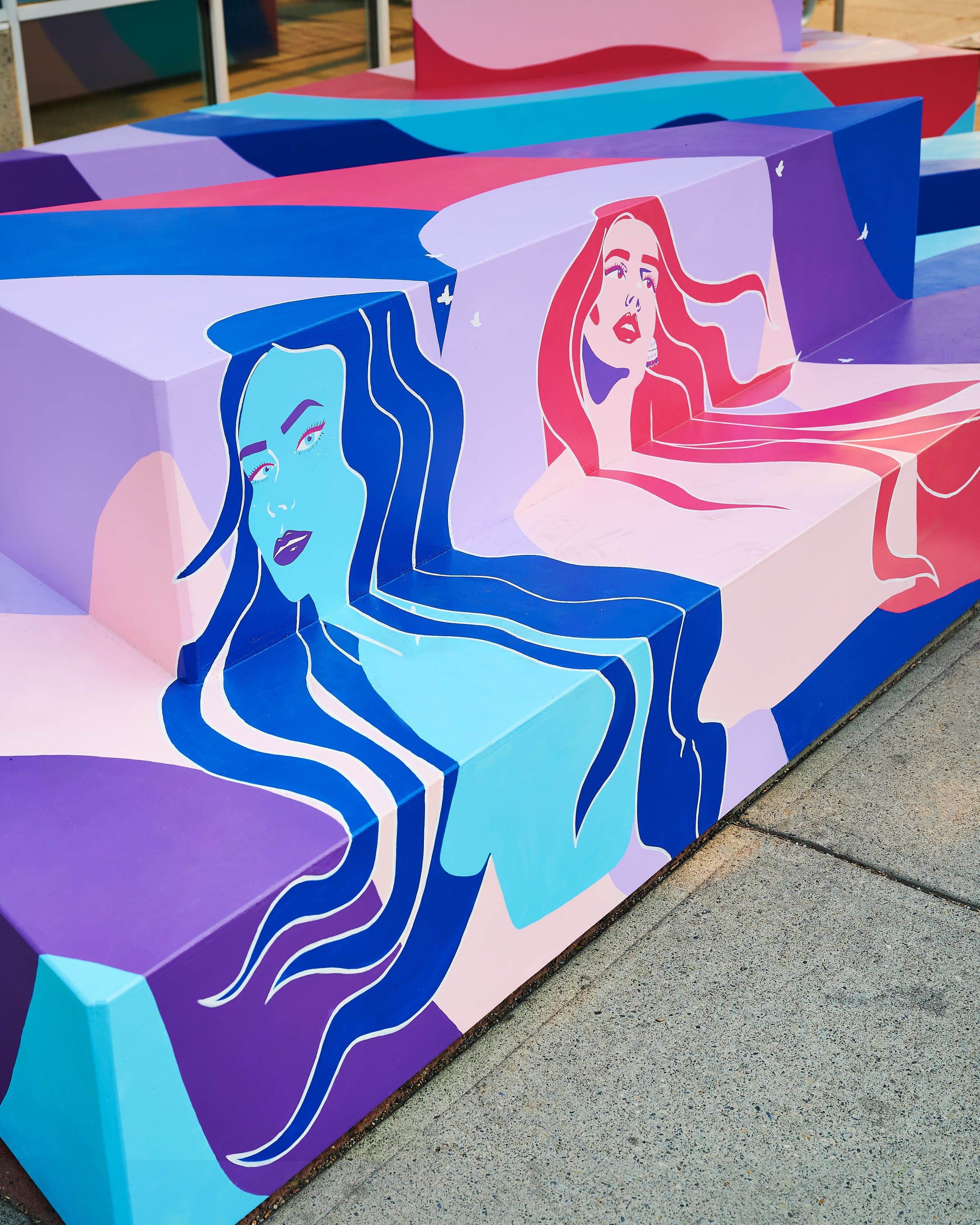 Detail of Freeflow mural showing fluid overlapping forms. Photograph by Brendan Klem.